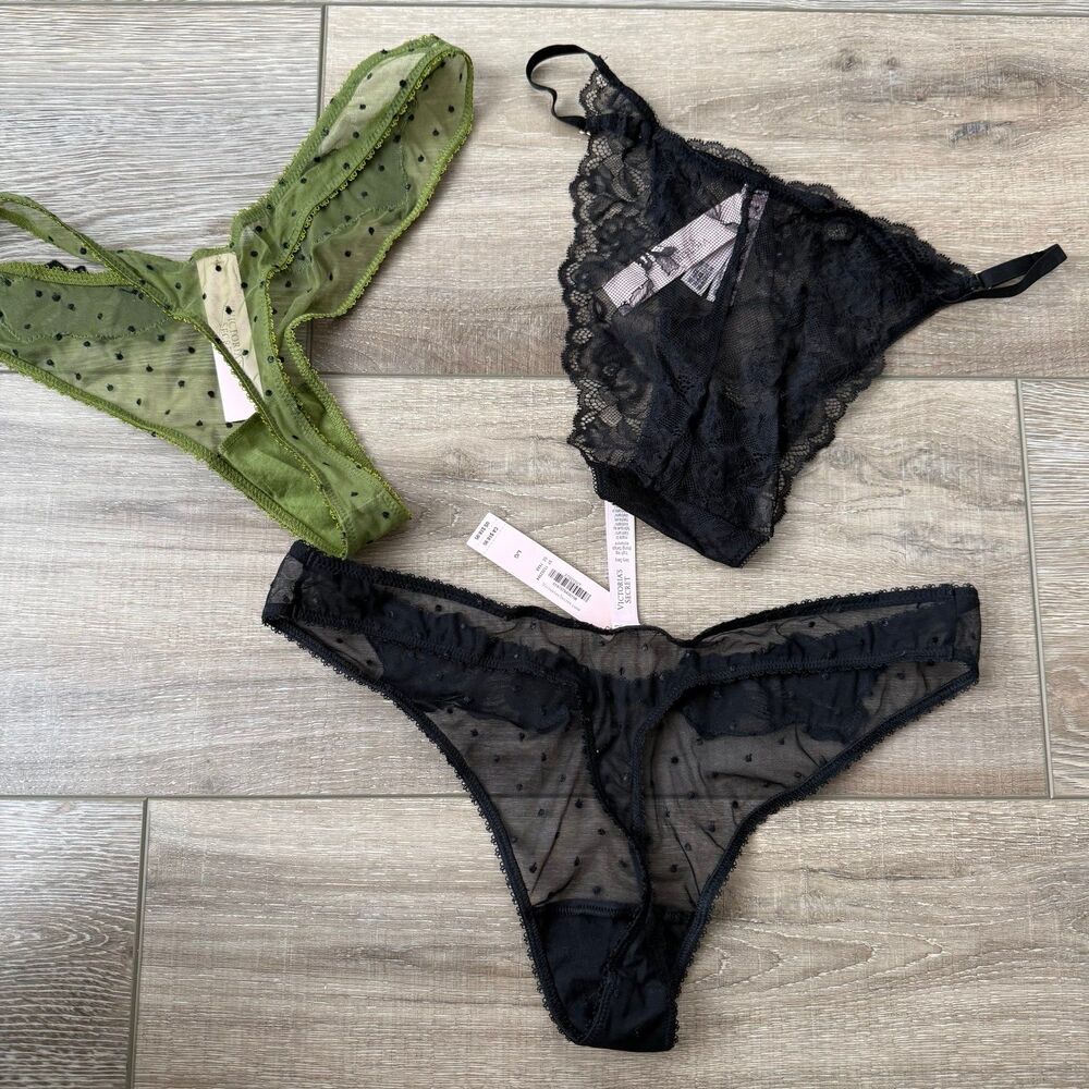 NWT Victoria’s secret Thongs - Picture 2 of 3